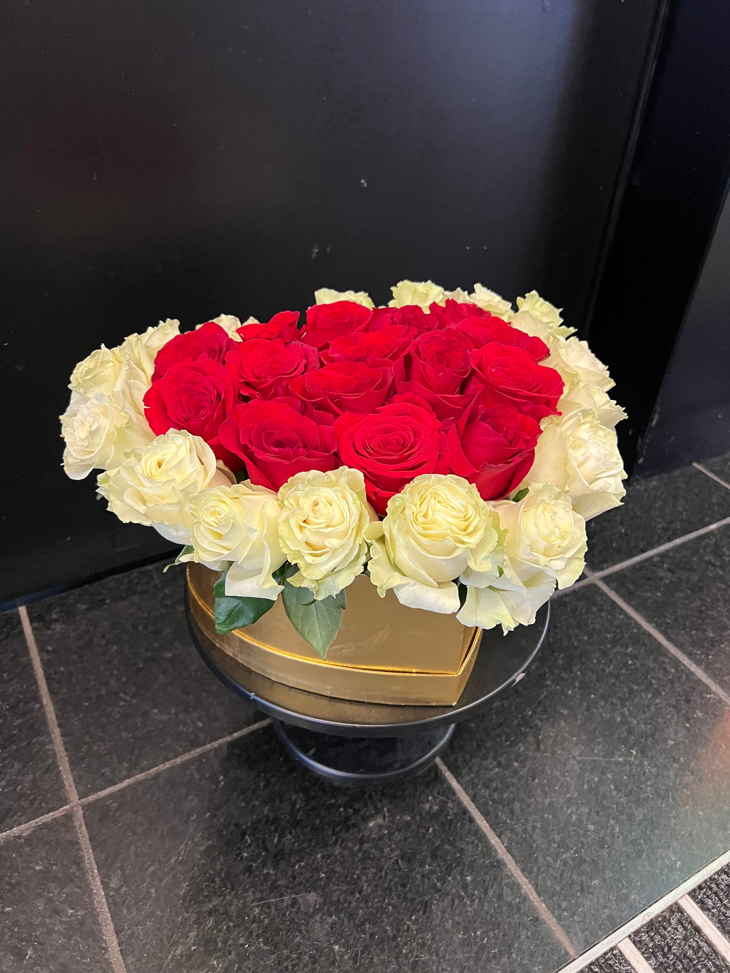 Heart Box White Pink